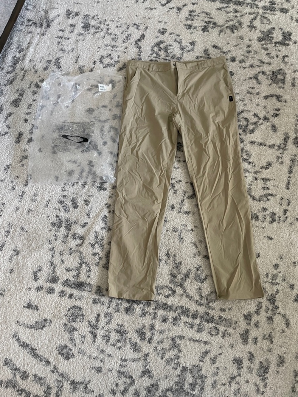 NWT Oakley Terrain Performance Pants Size 36” x 34”